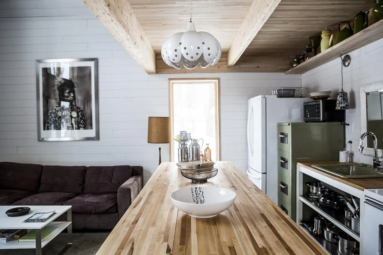 Gite Larguer Les Samares Dans Une Cabane A Sucre Quebec City Canada